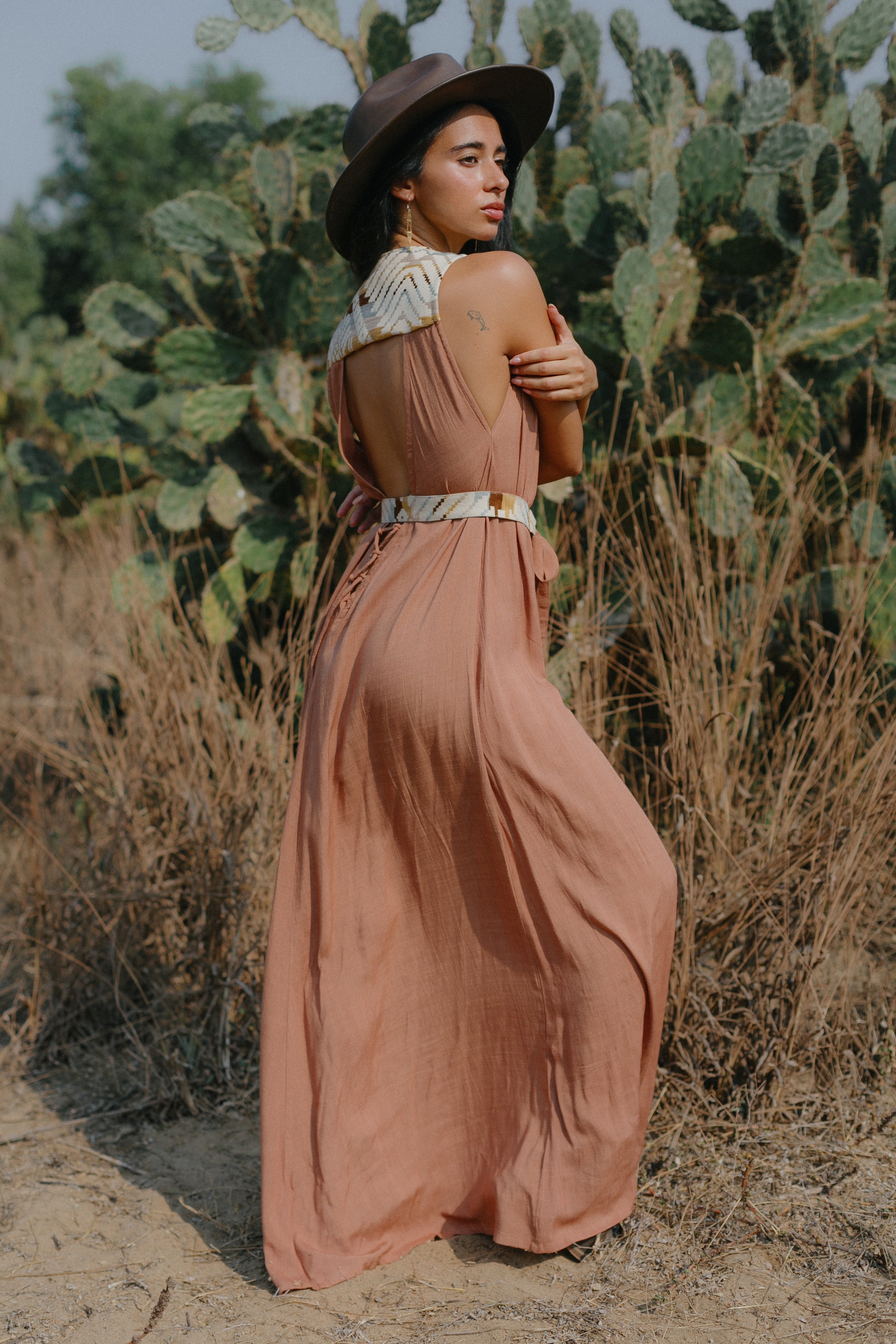Mona dress Dusty light brown – A M A N Z I