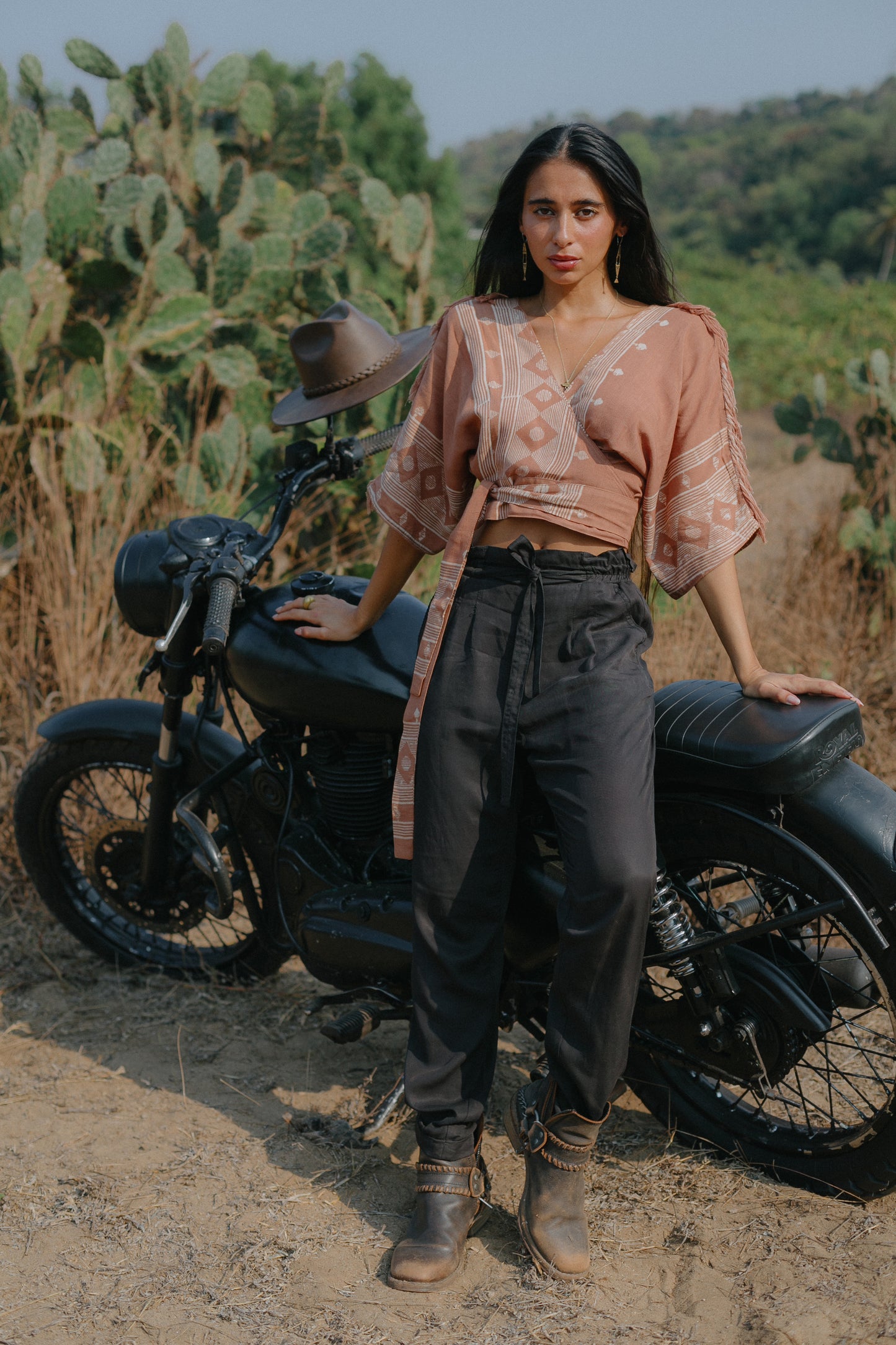 The Munai Top - Dusty light brown