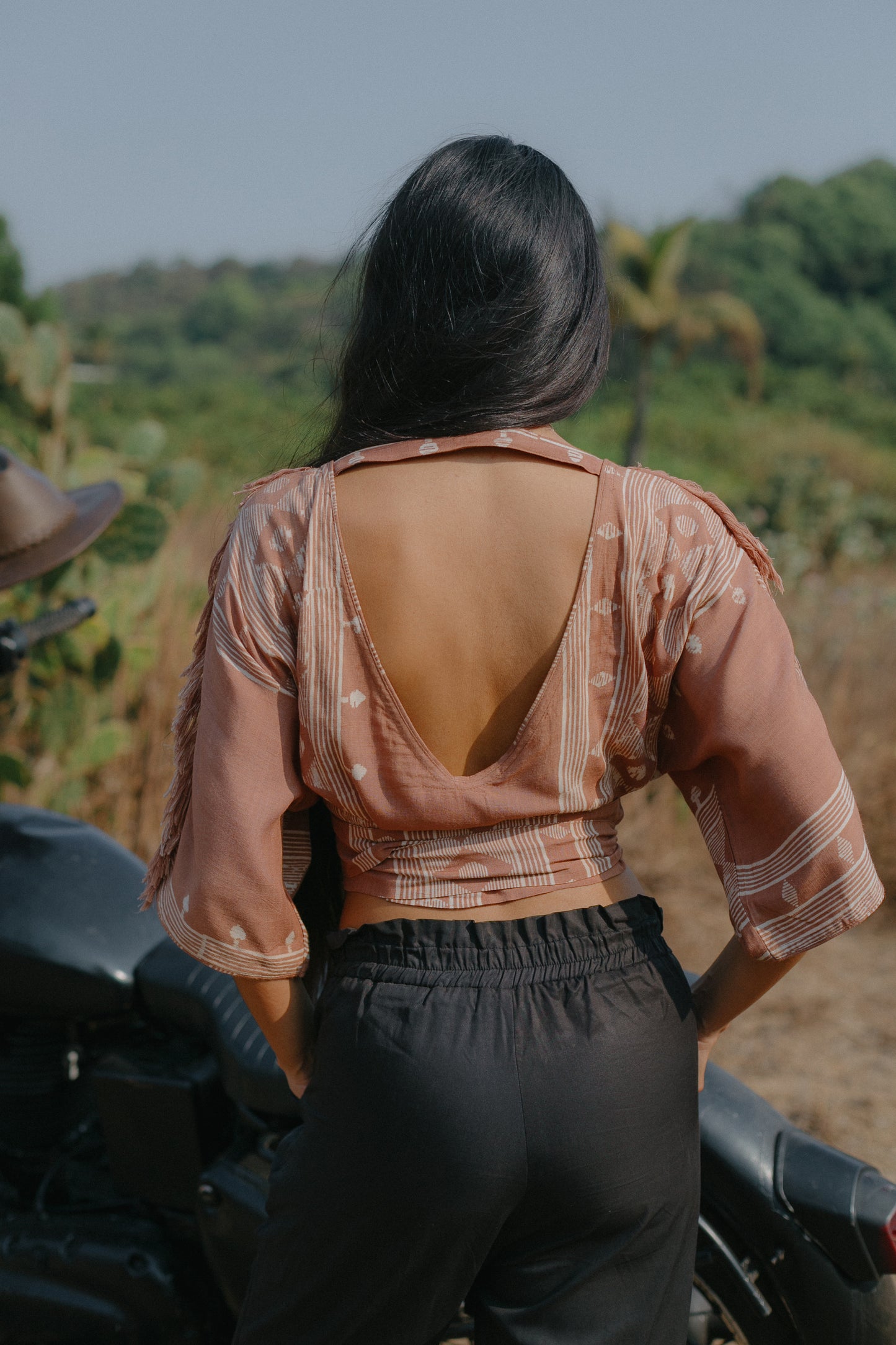 The Munai Top - Dusty light brown