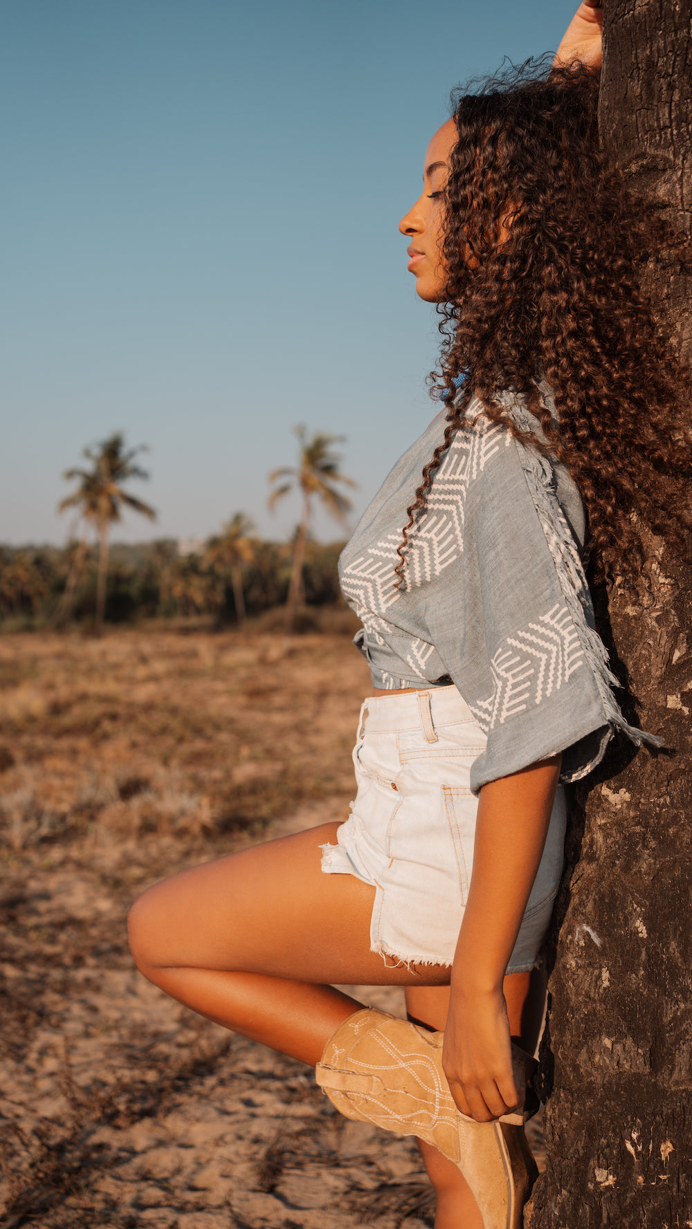 The Munai Top - Light Blue